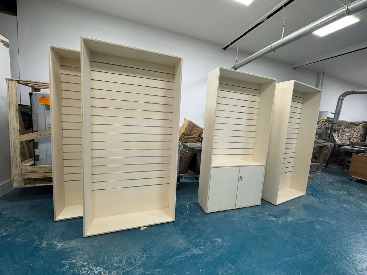 Storage & shelving